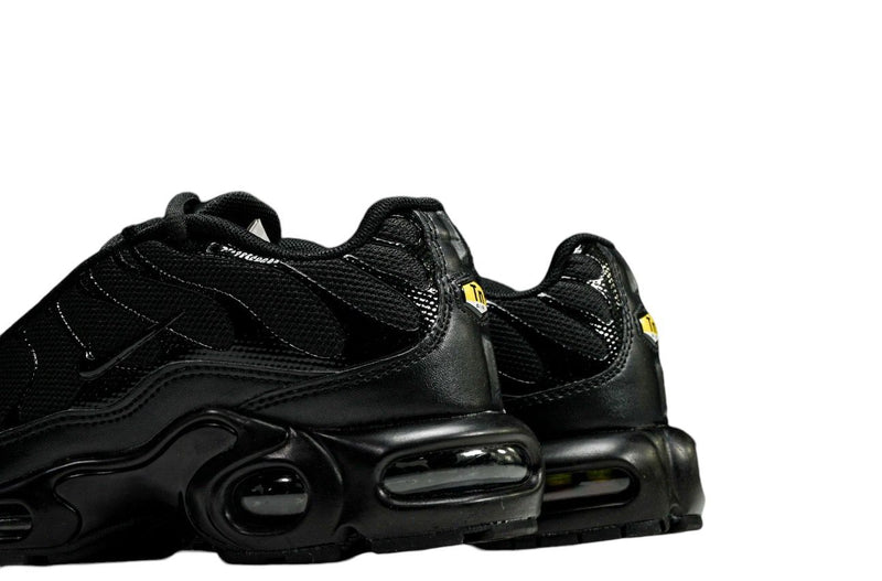 AIR MAX TN PLUS "All Black"