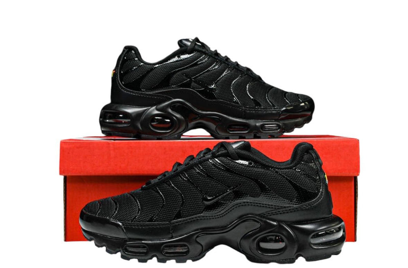 AIR MAX TN PLUS "All Black"